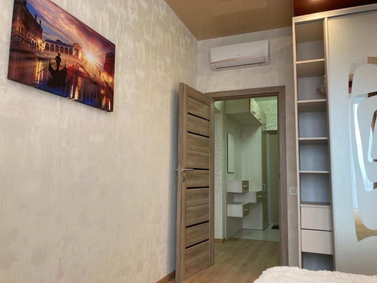 Omega 6 Apartment Одеса Екстериор снимка